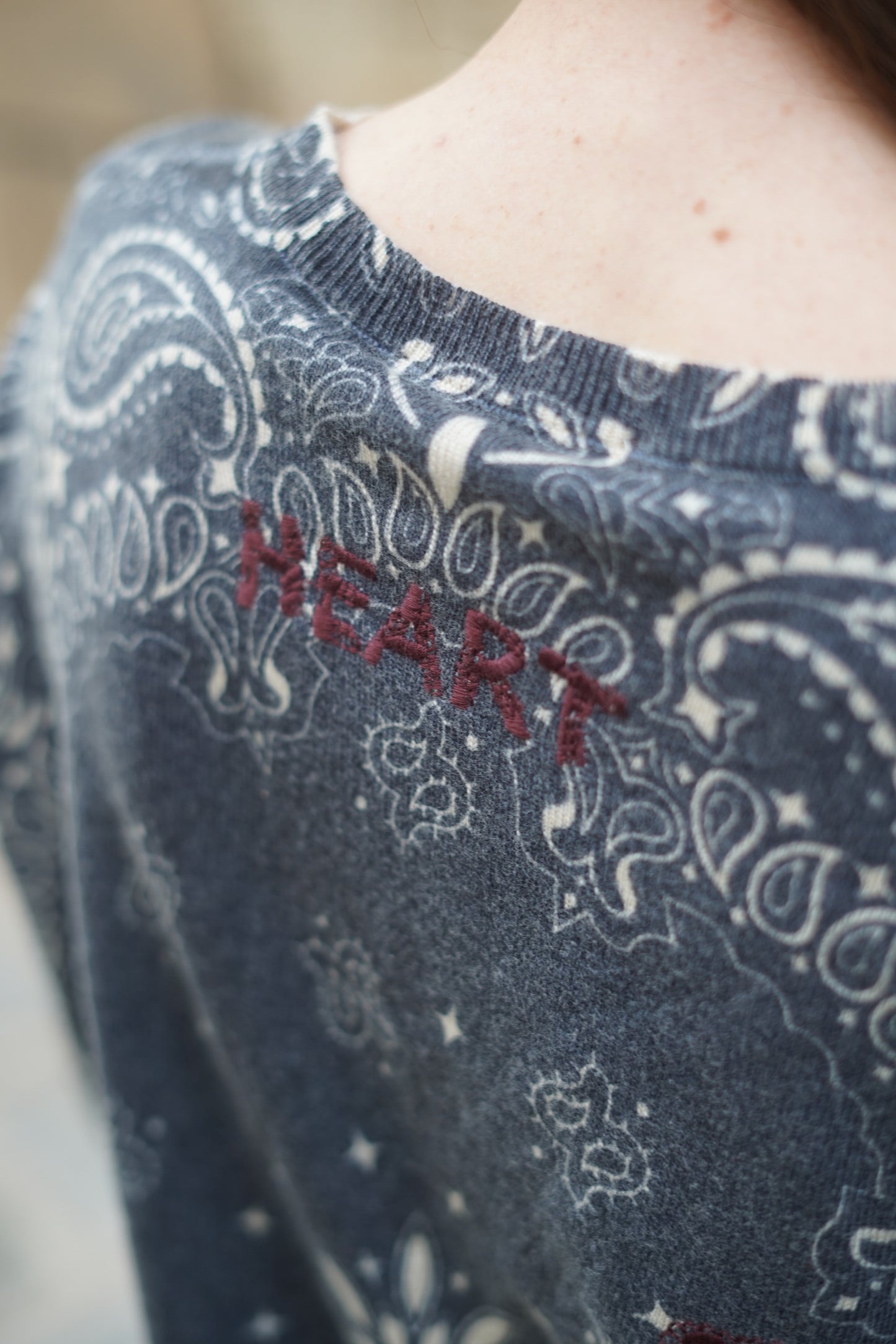 Pull Linda Bandana aux Broderies