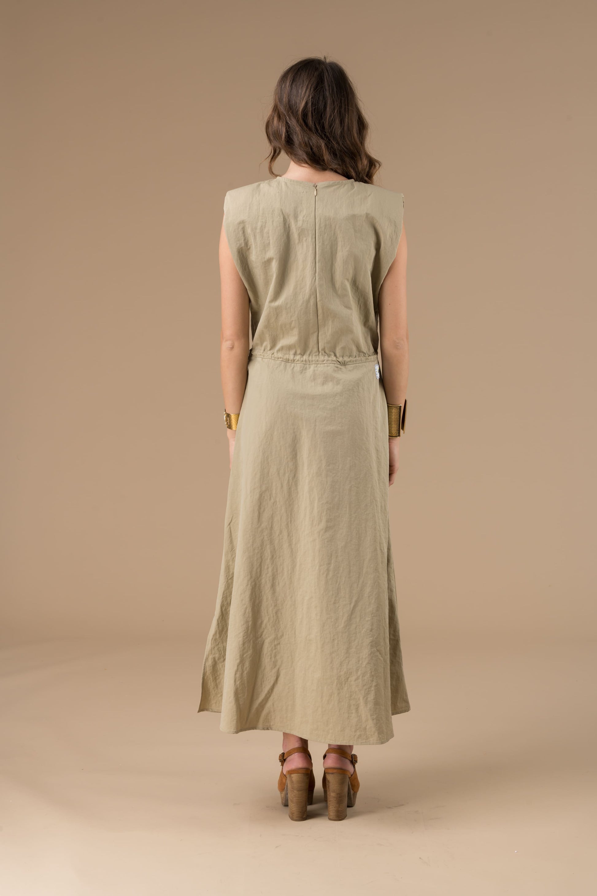 Robe Margareth Beige longue sans manches