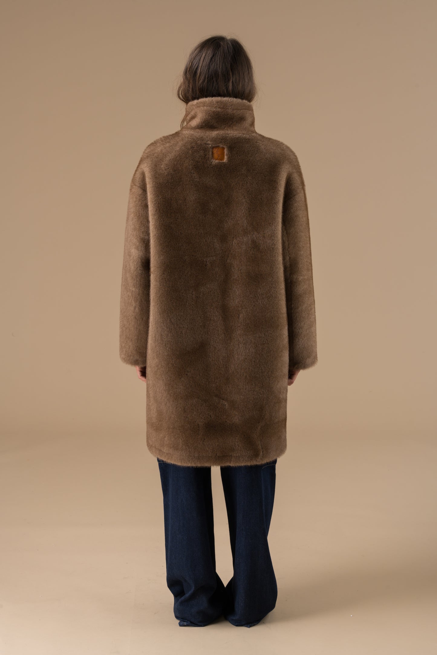 manteau long Véra en fausse fourrure douce