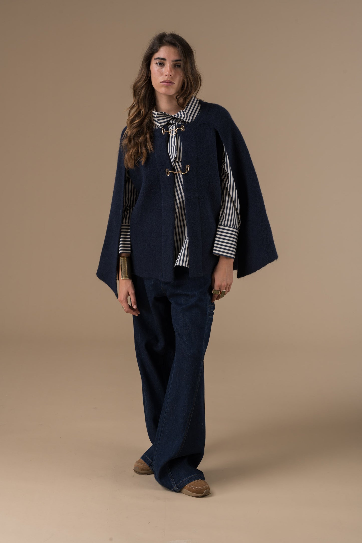 Cape Vespera à coupe fluide en laine et acrylique