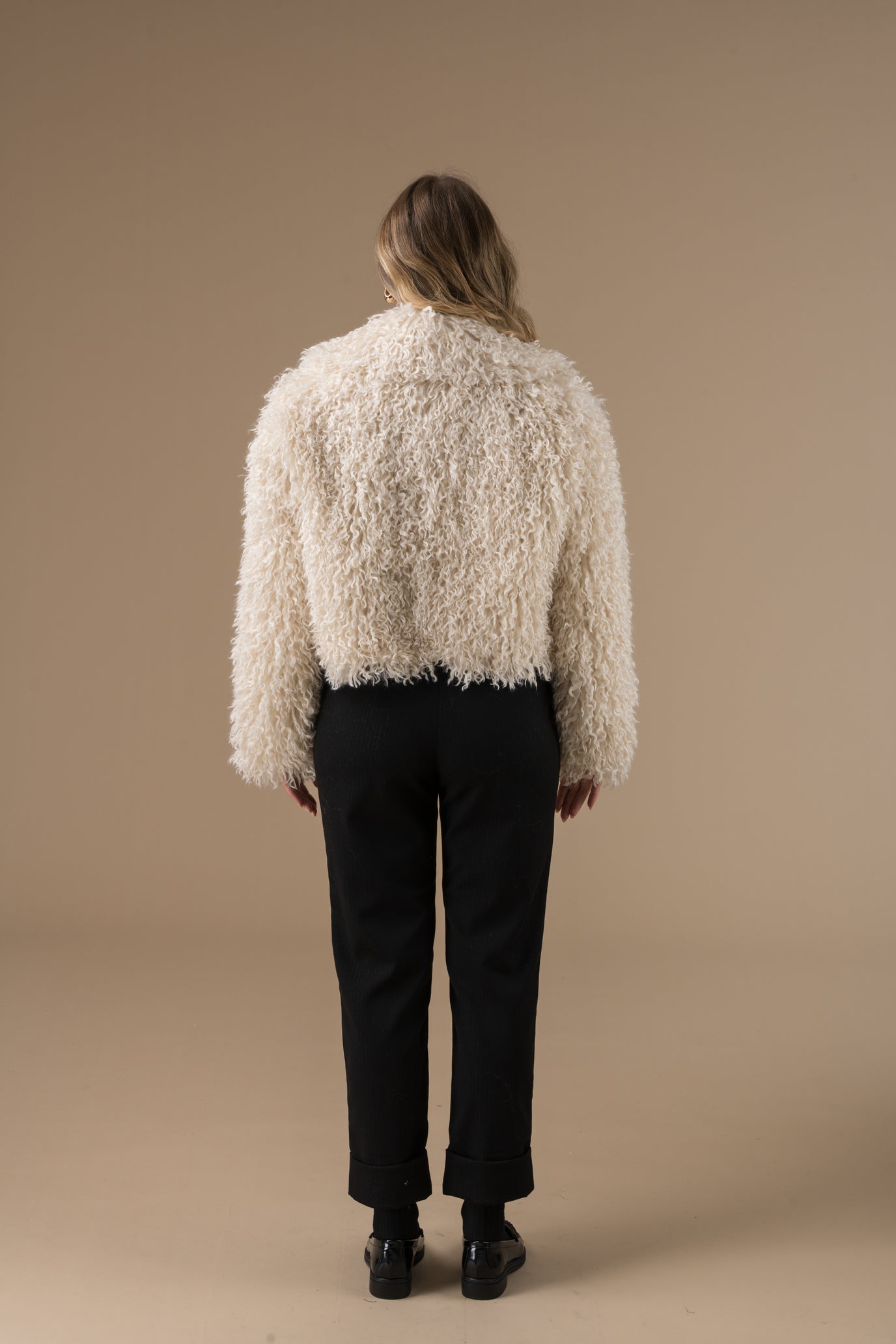 Manteau Aliana Ecru effet fourrure bouclée