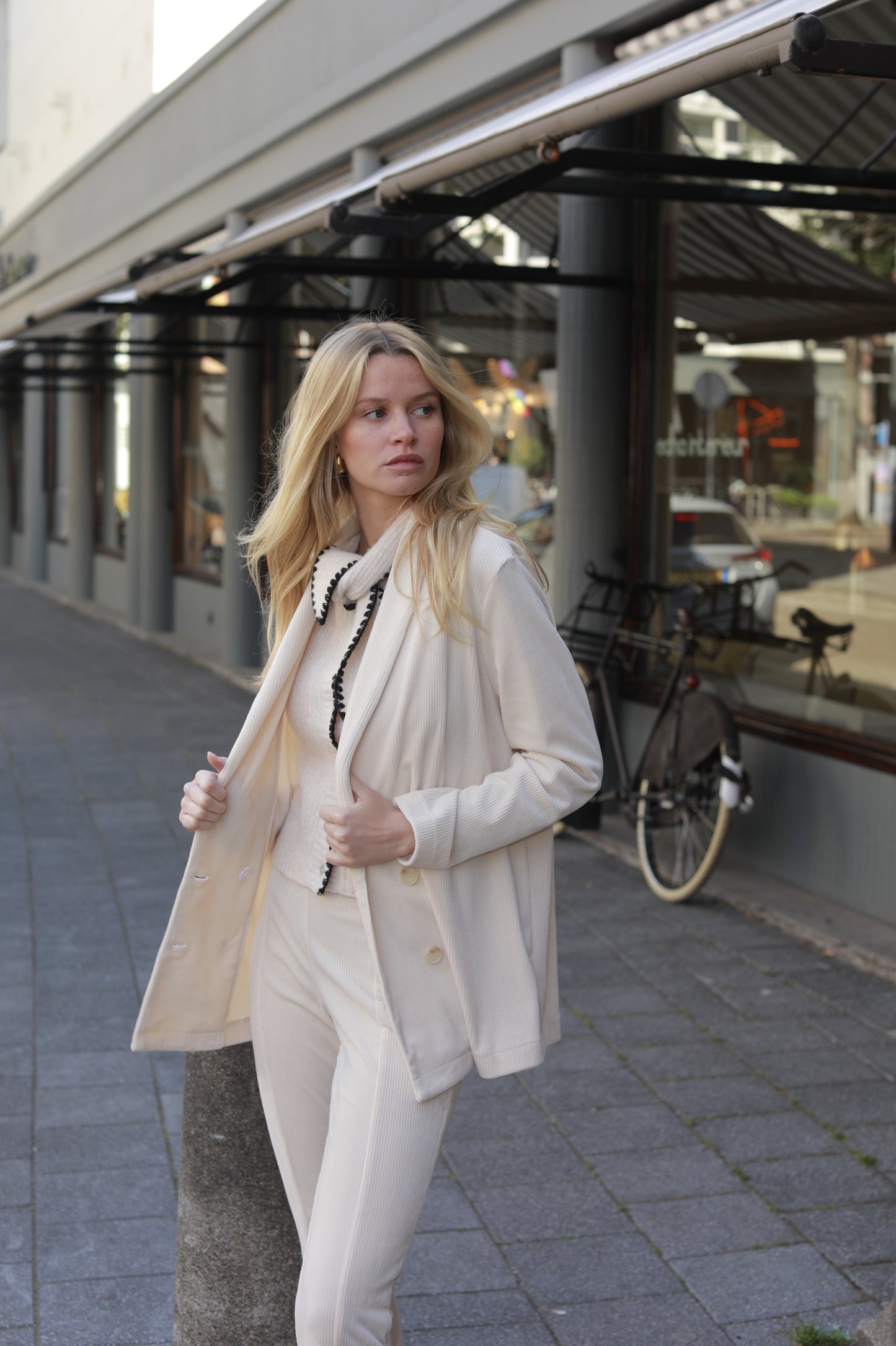 Veste tailleur Ellen écru en velours