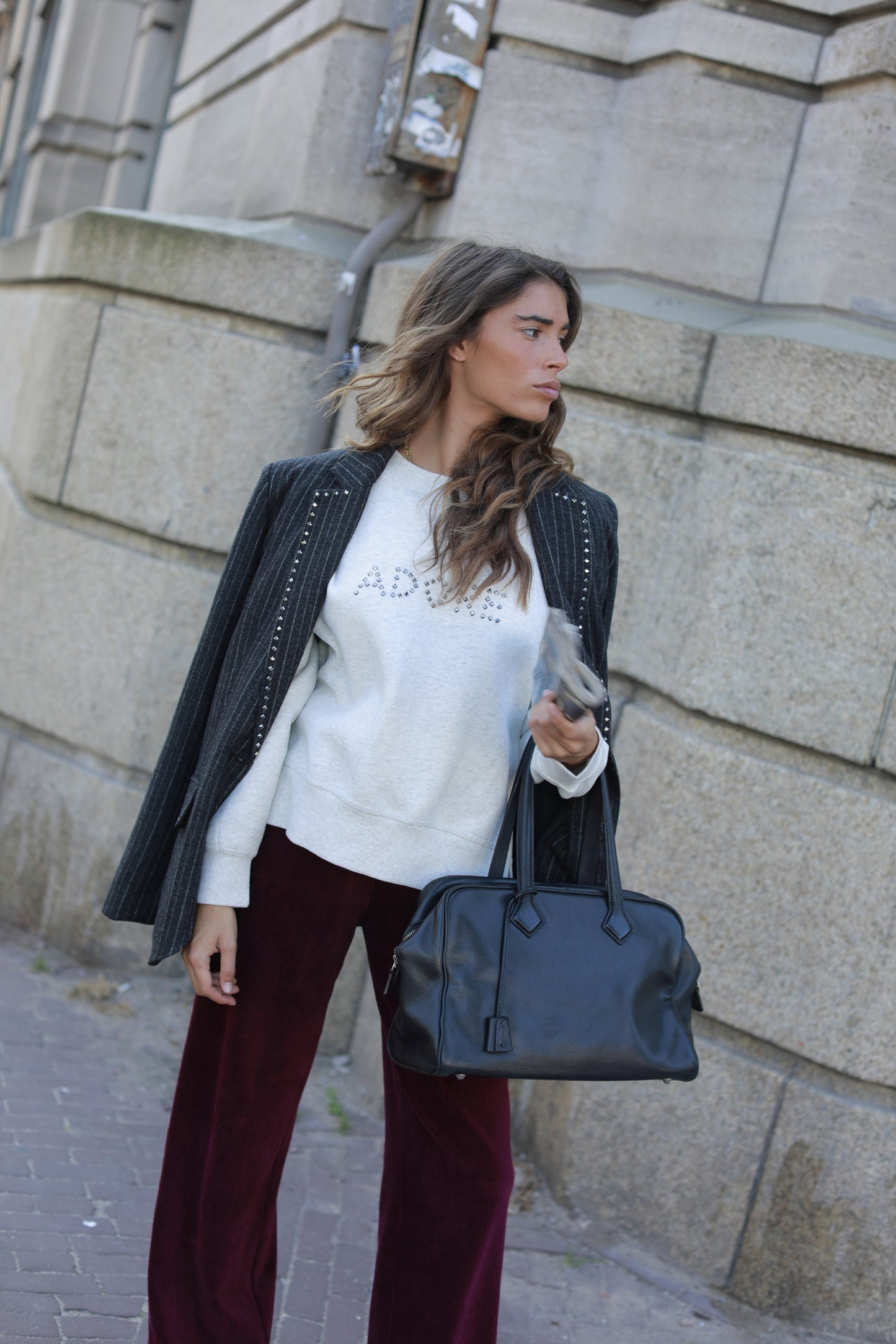 Sweat Flow rehaussé d’un logo clouté