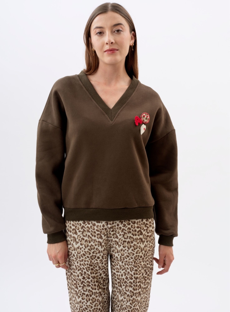 Ruffus chocolate sweatshirt