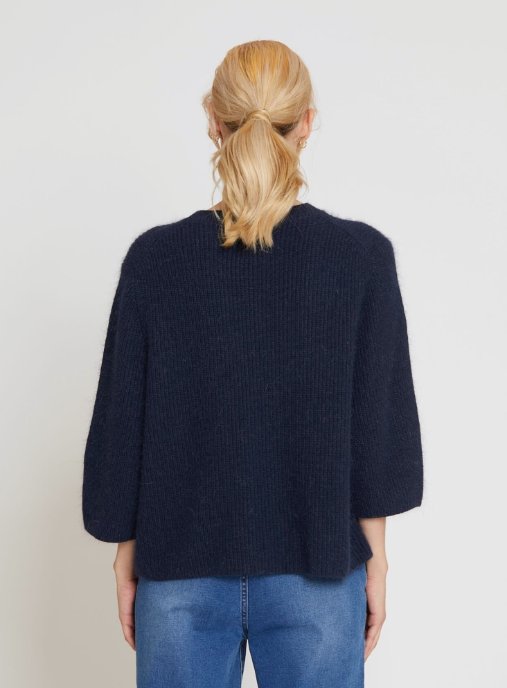 Stavanger navy sweater