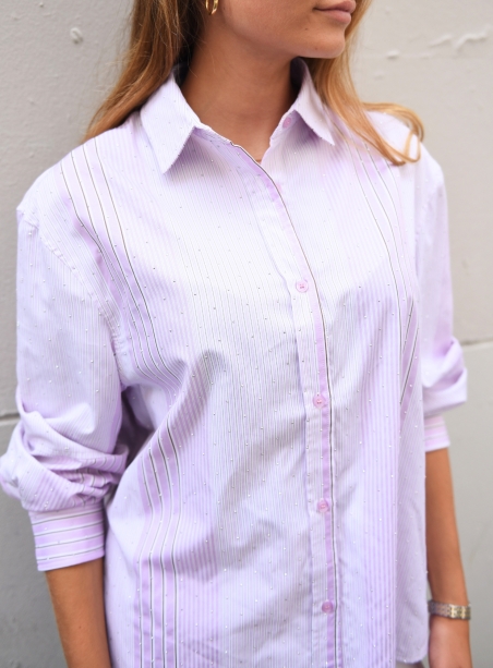 Daria Strass pink shirt