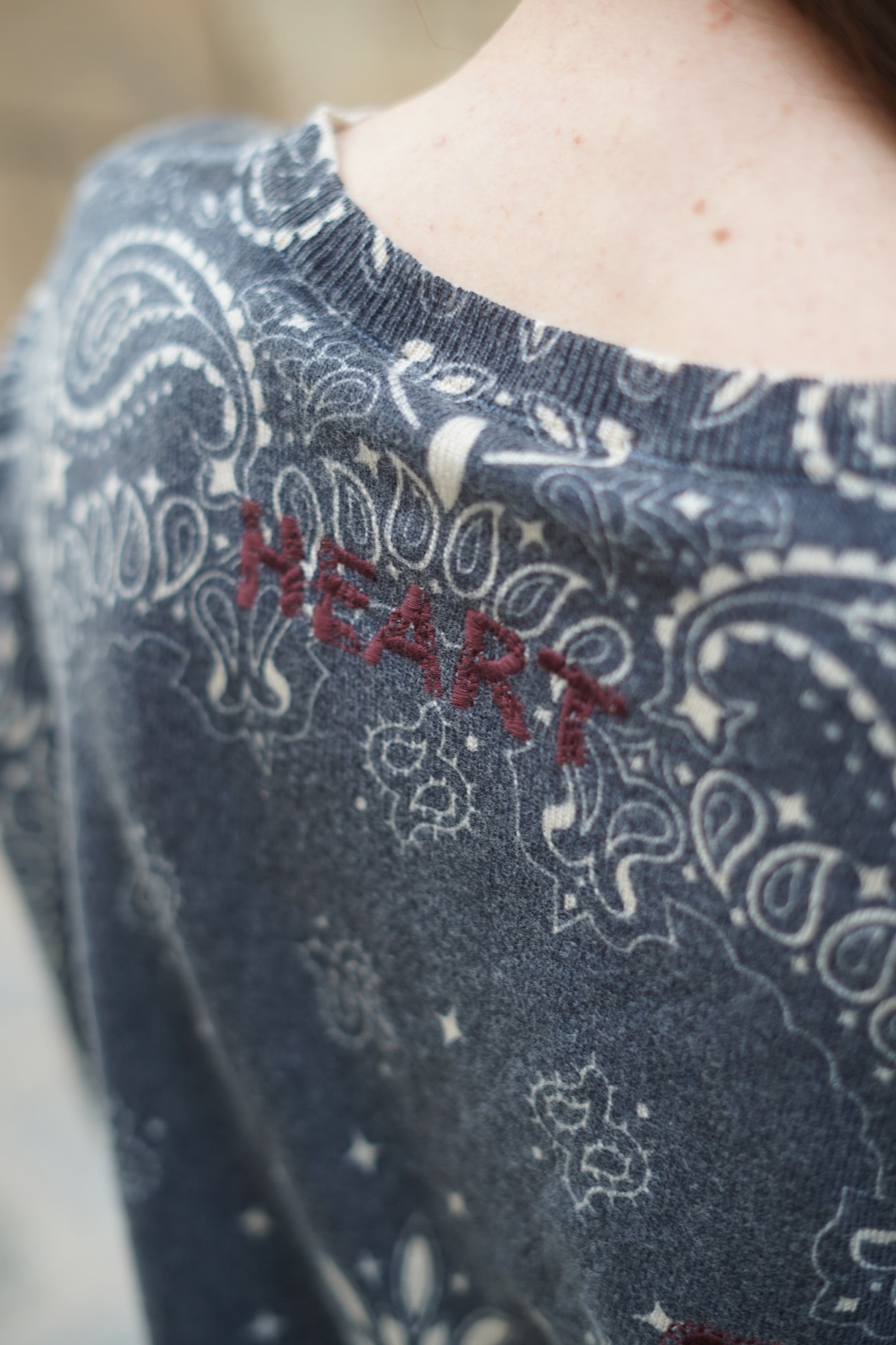 Pull Linda Bandana aux Broderies