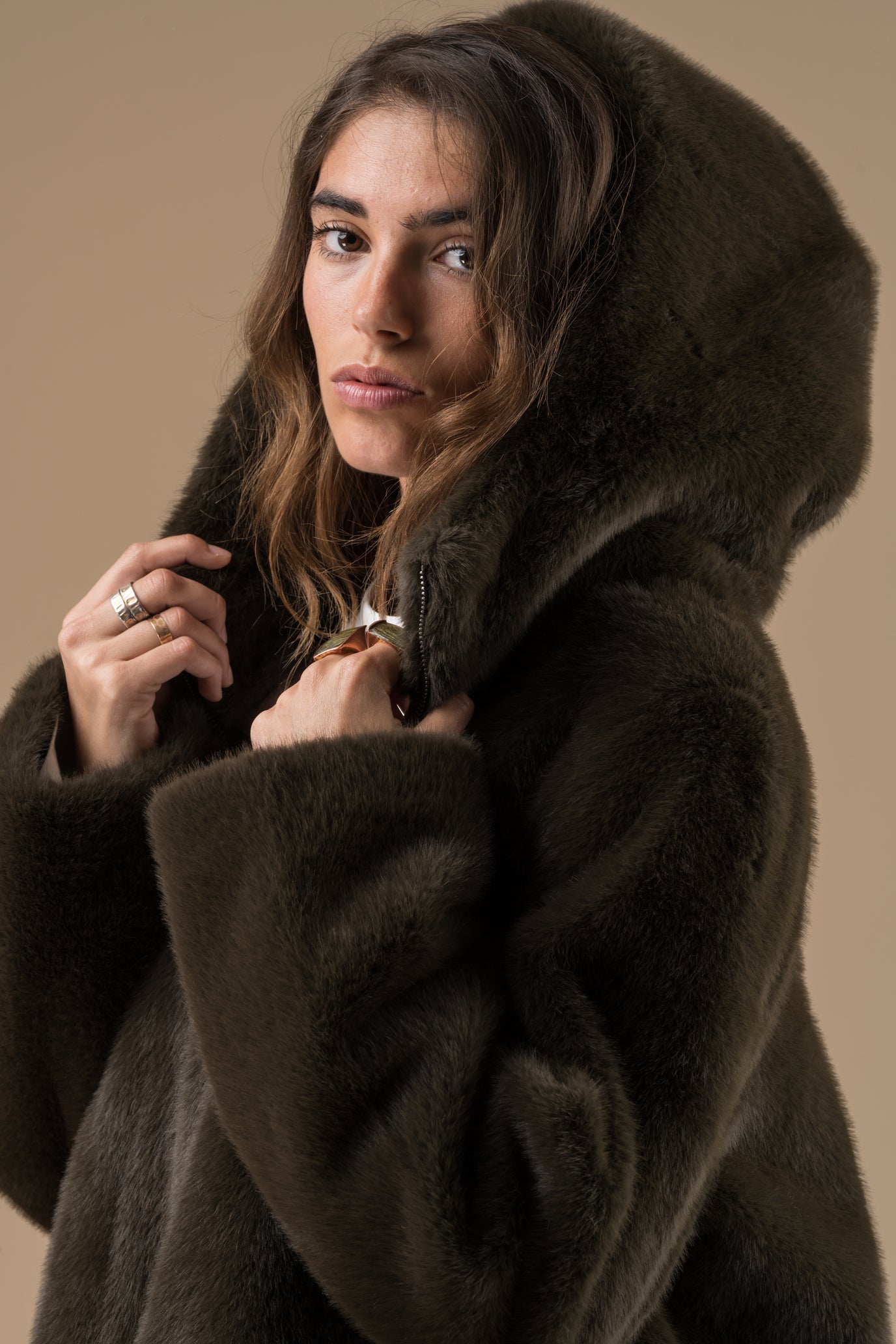 Manteau Katarina et sa capuche