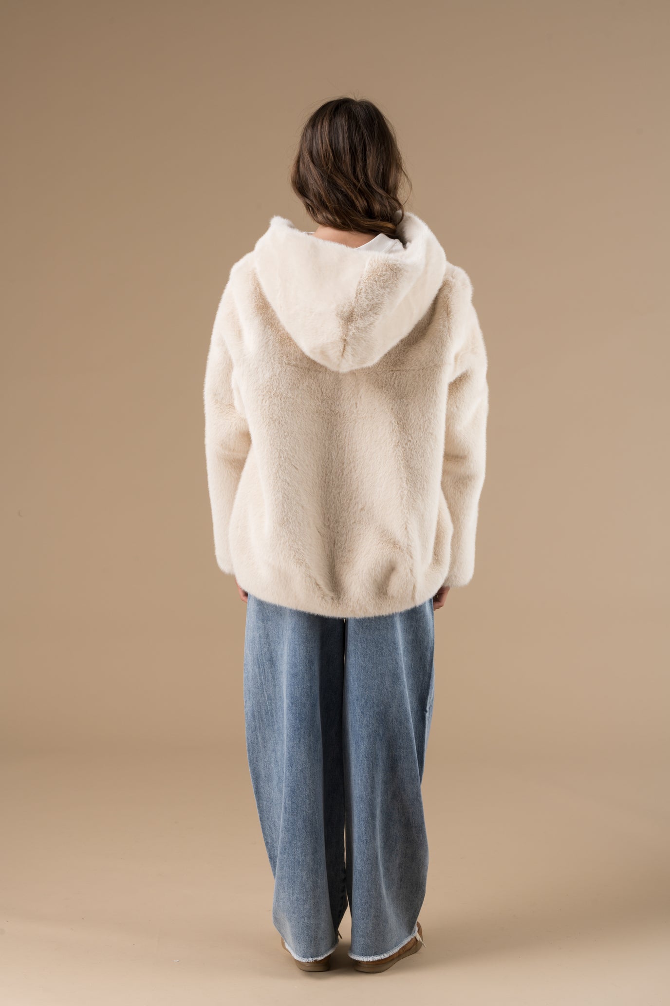 Manteau Katarina et sa capuche