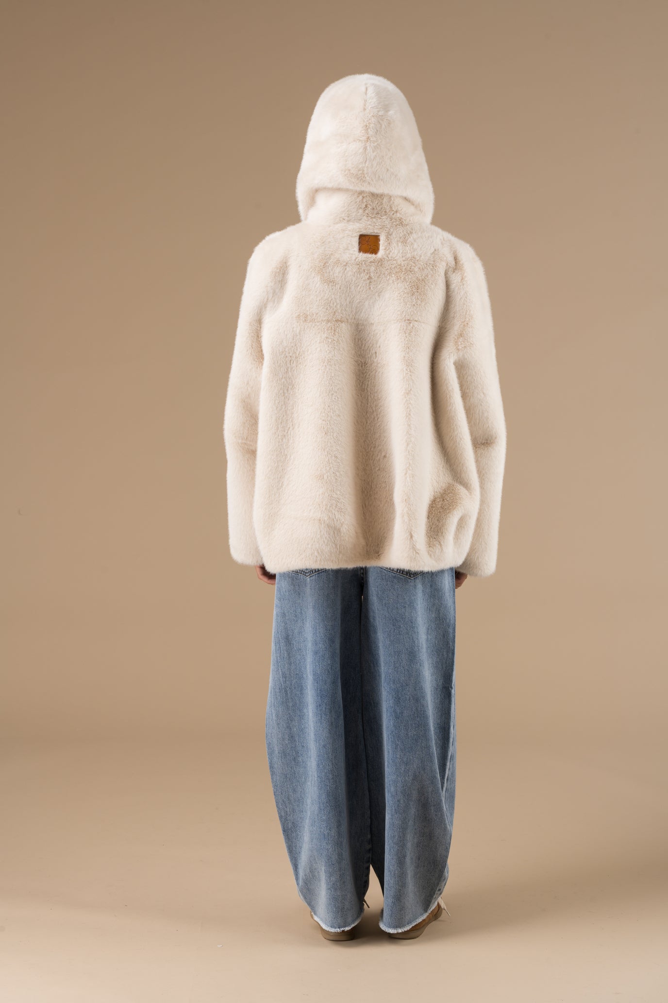 Manteau Katarina et sa capuche