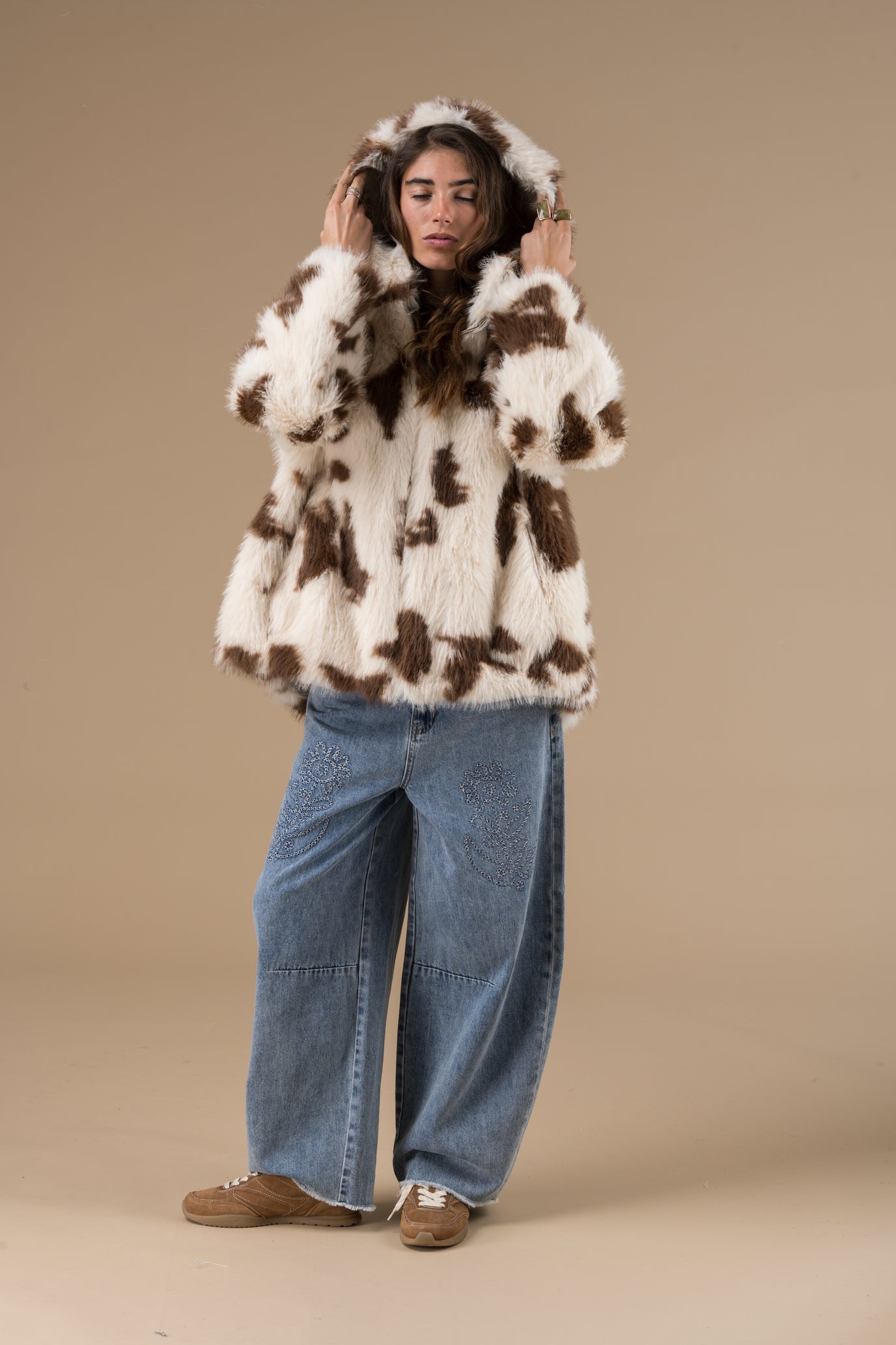 Manteau Katarina et sa capuche