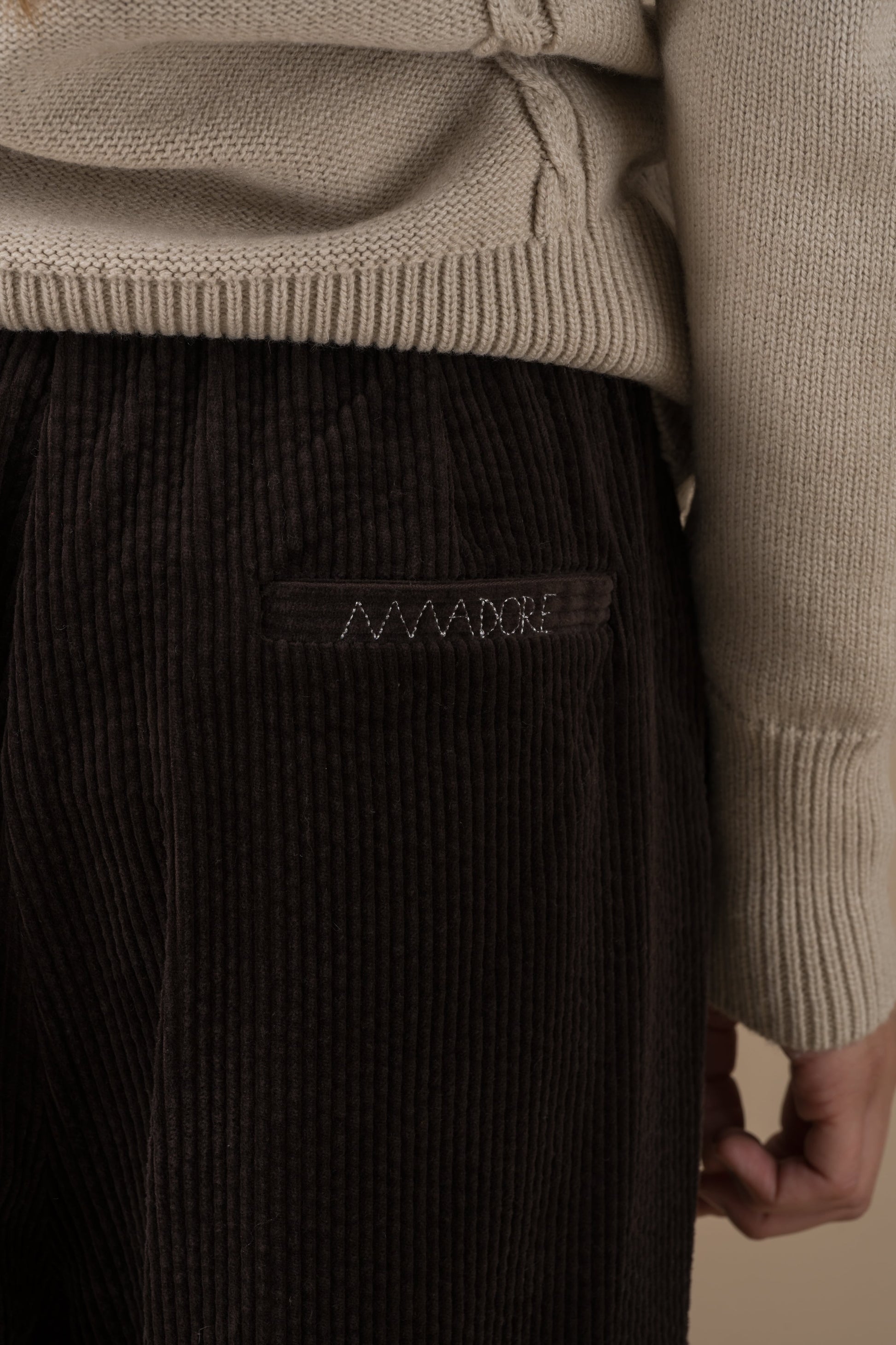 Pantalon Cleo velours côtelé esprit tailleur