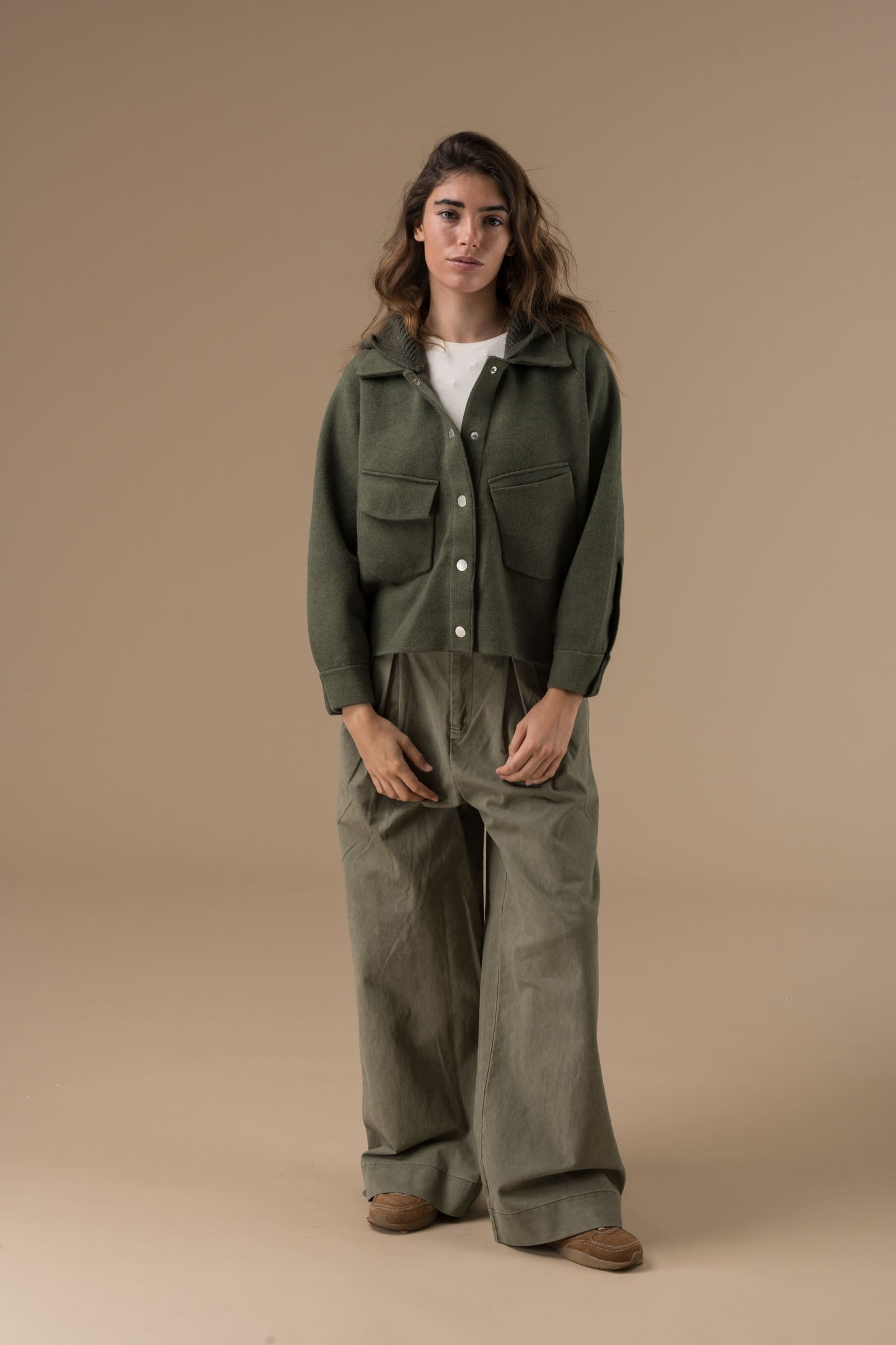 Veste Nerina courte avec capuche amovible