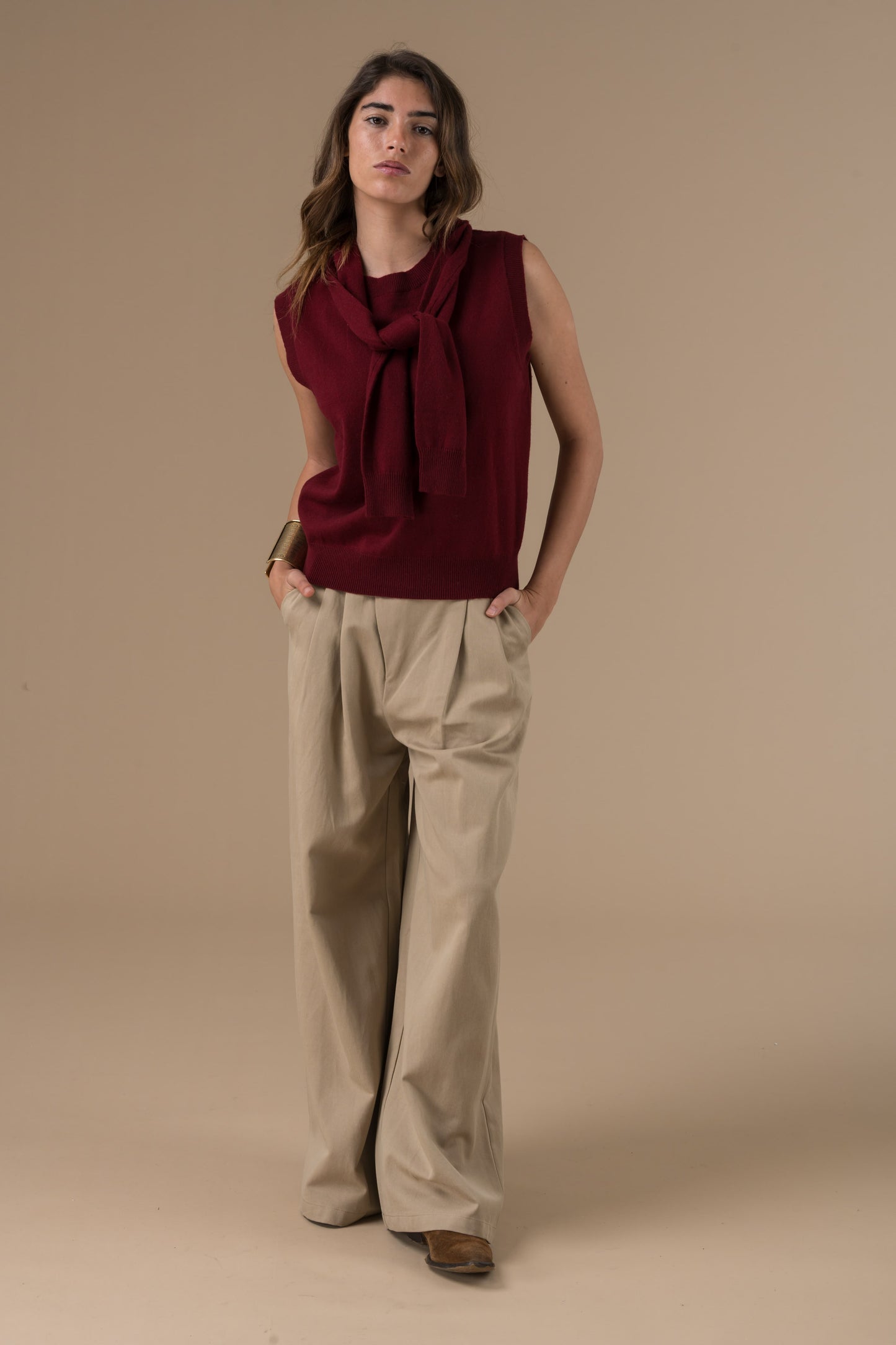 Pull Domitille sans manches et col montant