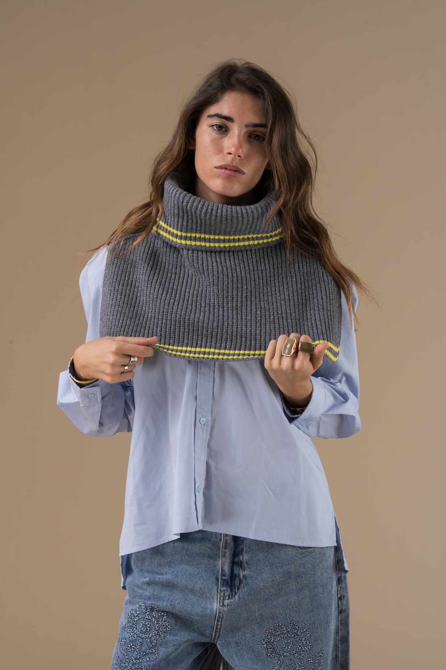 Col coco écharpe moderne et compacte