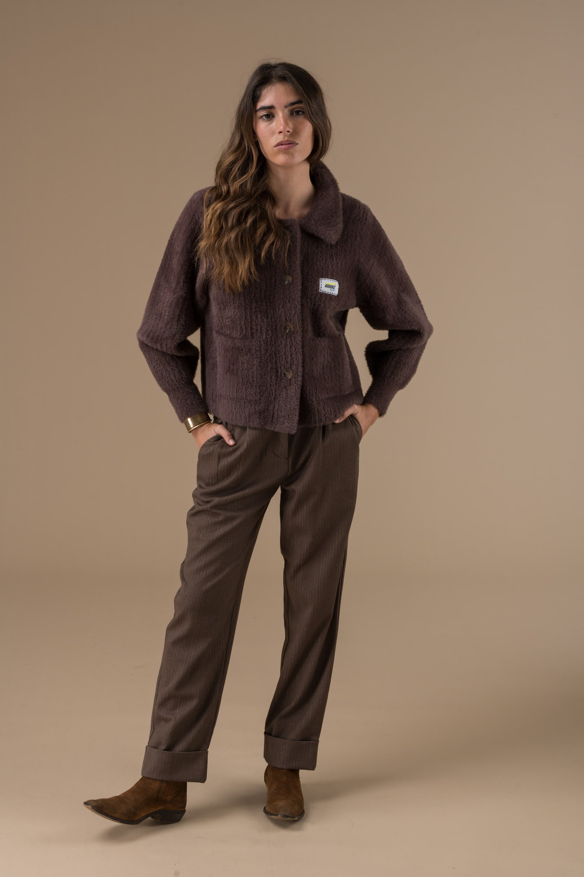 Pantalon Zoe à fines rayures raffinées