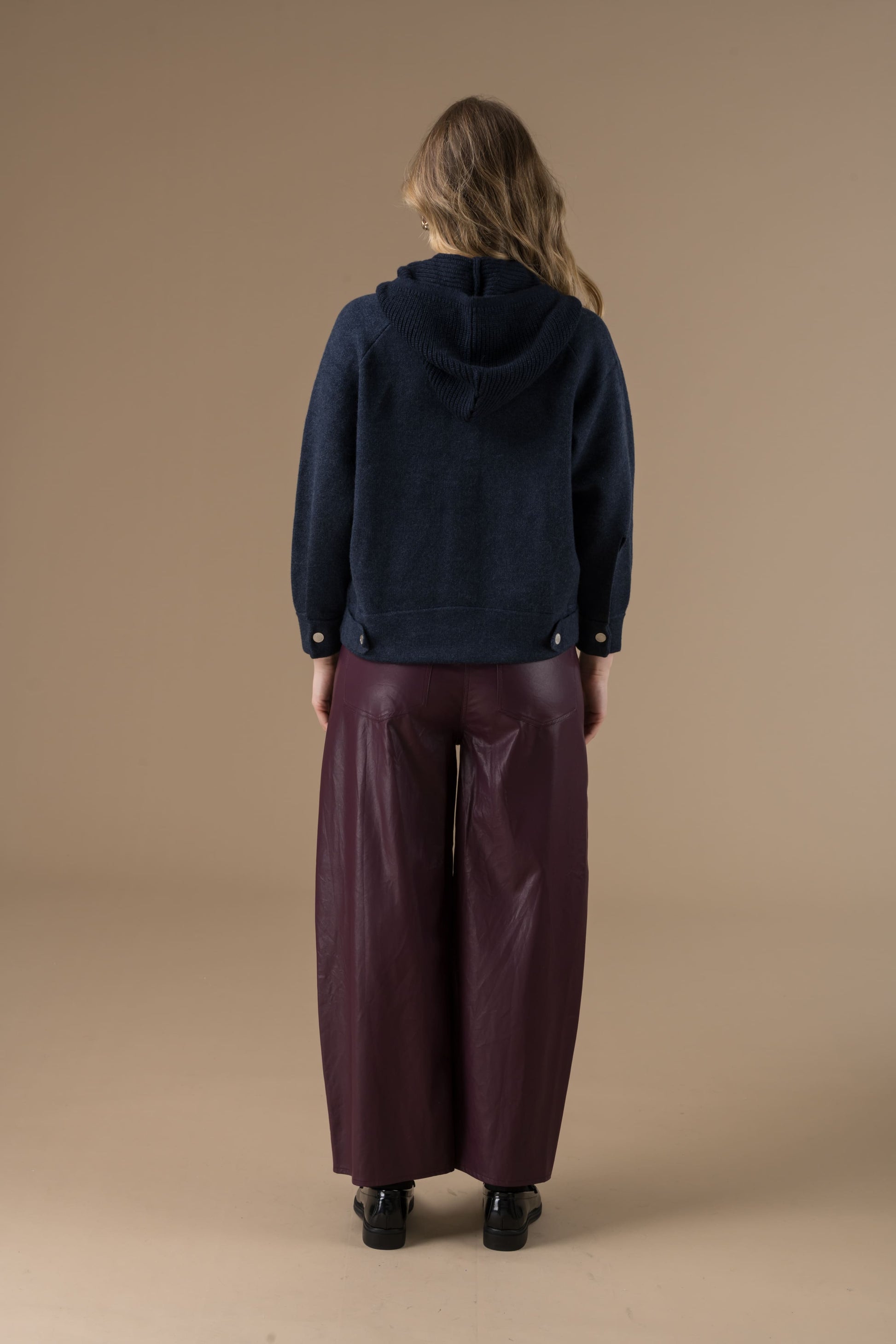 Veste Nerina courte avec capuche amovible