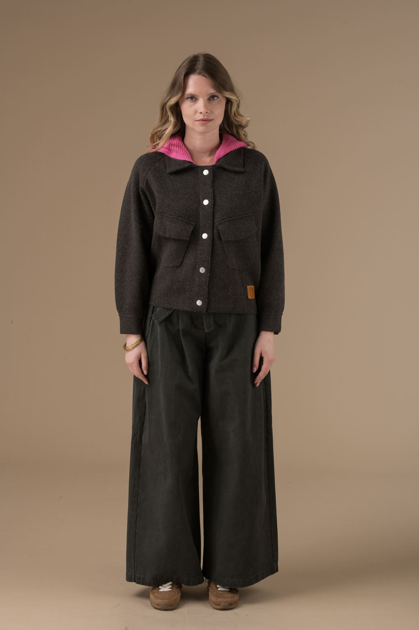 Veste Nerina courte avec capuche amovible