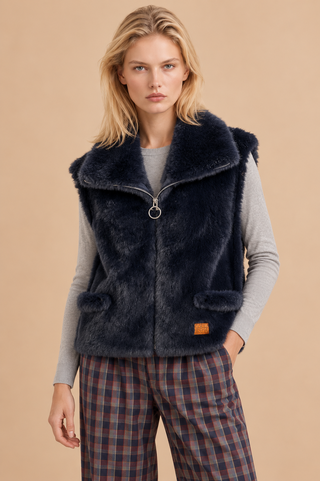 Veste sans manches à capuche en fausse fourrure Delia - Marine