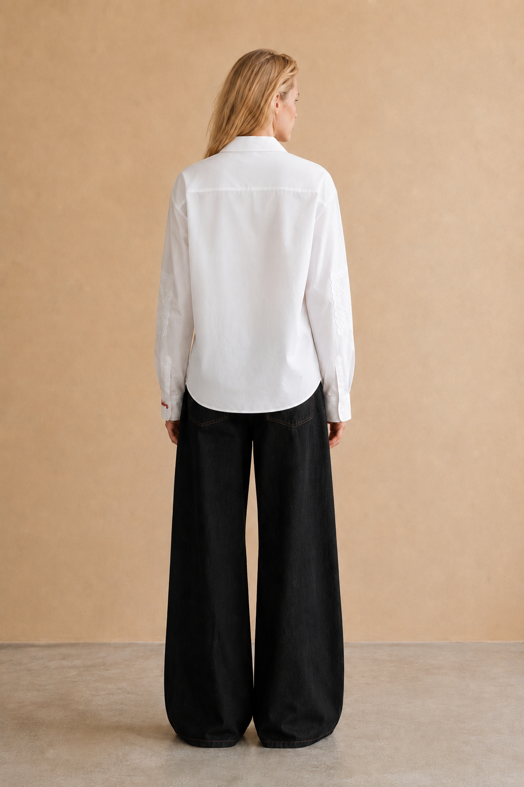 Chemise avec broderies Arlo - Écru