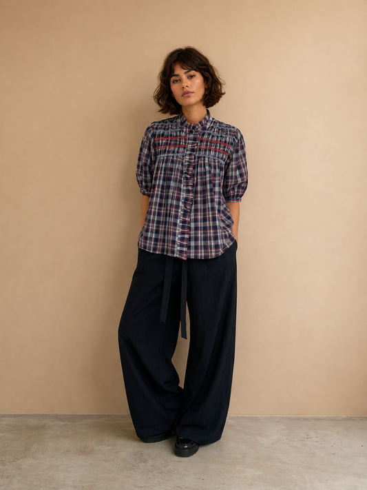 Top Smocked à carreaux bleus et rouges